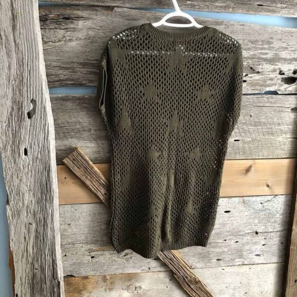 CANDY Couture size Med Oliveopen weavecrochet starshort sleeve